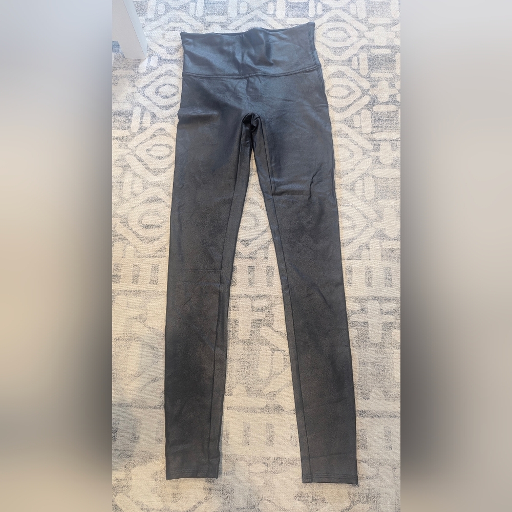 SPANX Faux Leather Black  Leggings Size Large